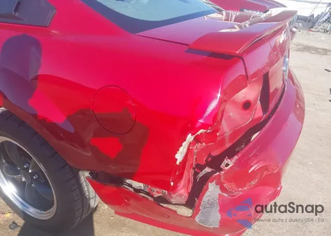 2008 Ford Mustang Gt Deluxe/Gt Premium z USA, uszkodzony, nr VIN 1ZVHT82H685120215